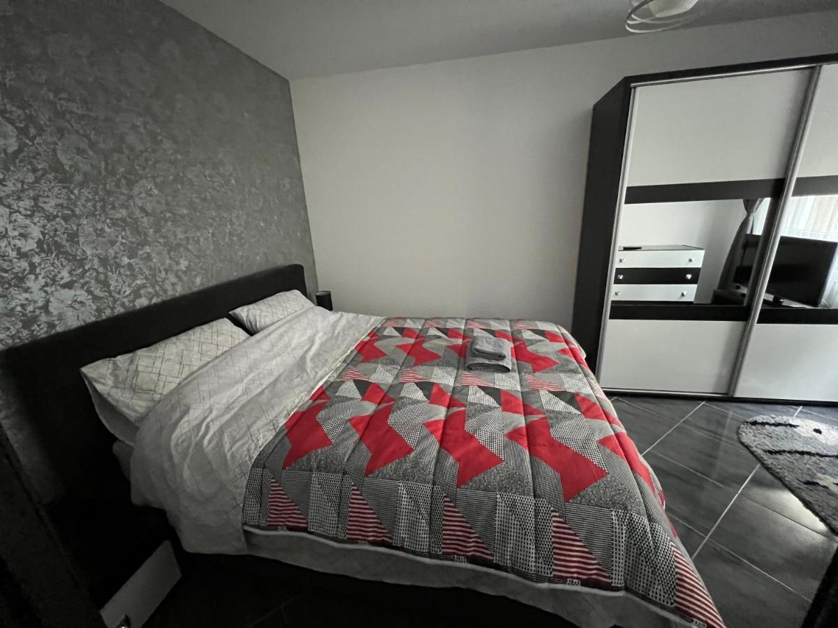 Apartament Spatios, Zona Centrala In Iasi Apartment Ngoại thất bức ảnh