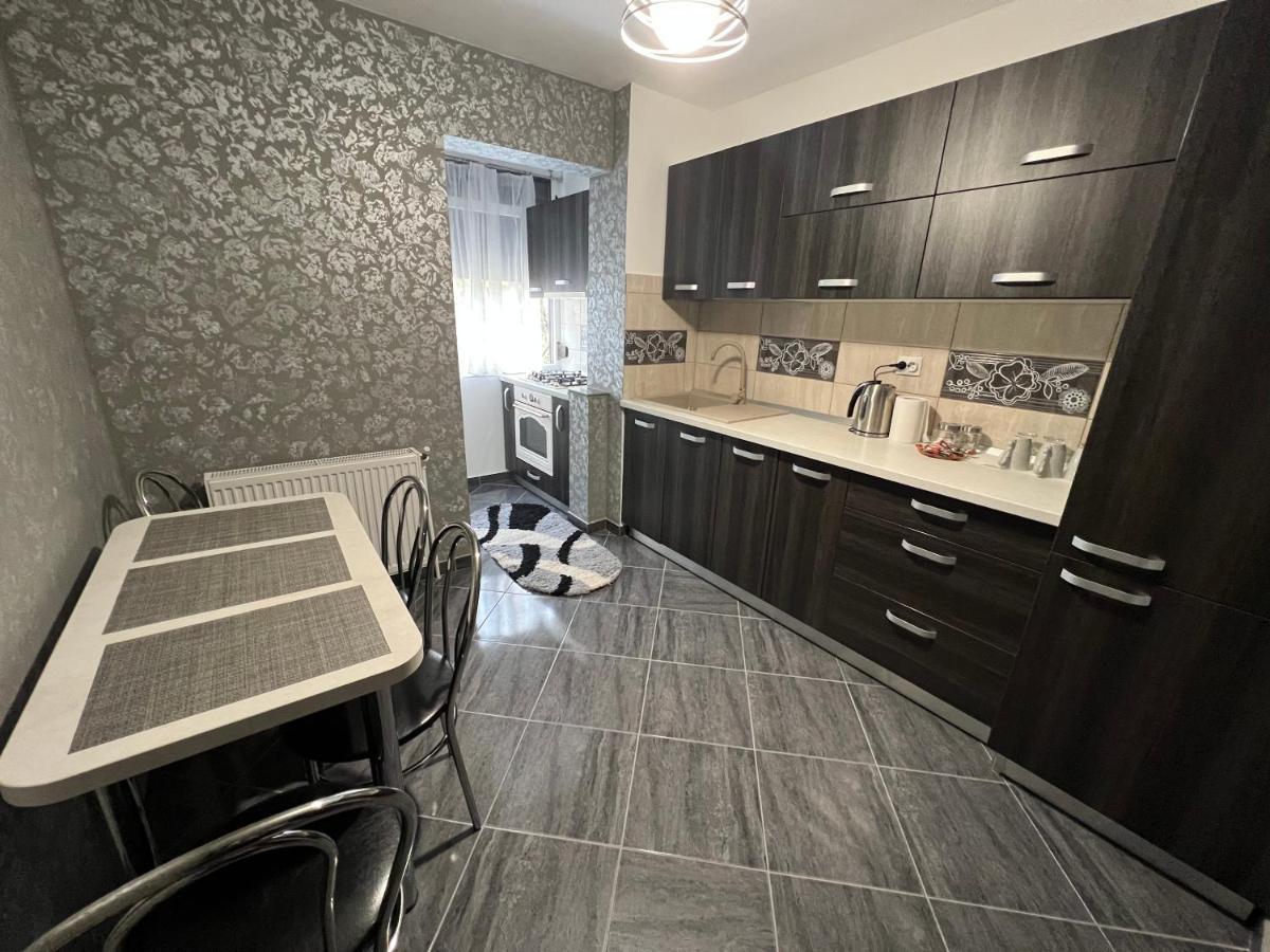 Apartament Spatios, Zona Centrala In Iasi Apartment Ngoại thất bức ảnh